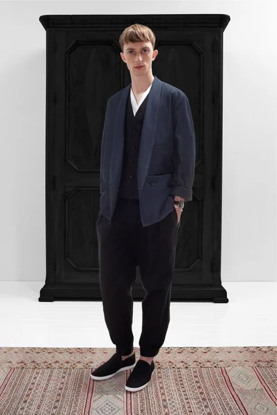 Look 11